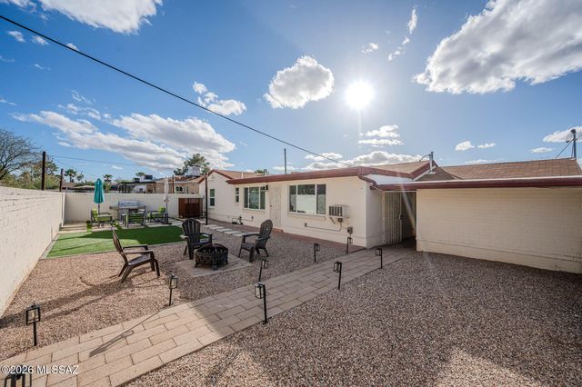 2040 N Campbell Avenue, Tucson, AZ 85719
