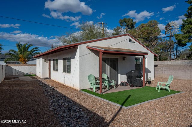 2040 N Campbell Avenue, Tucson, AZ 85719