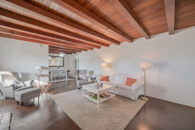 2040 N Campbell Avenue, Tucson, AZ 85719