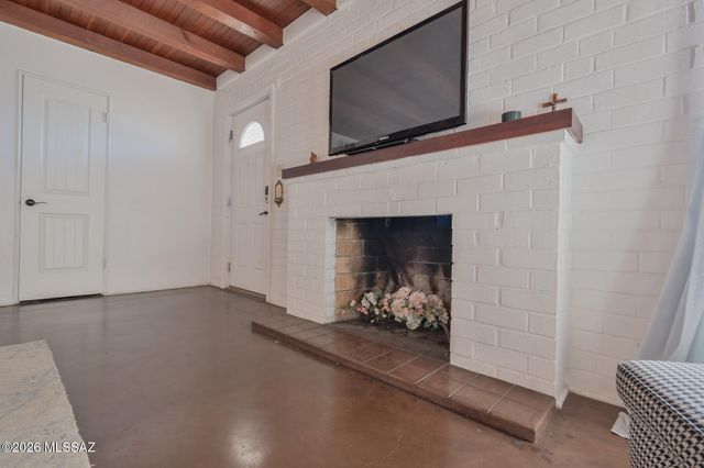 2040 N Campbell Avenue, Tucson, AZ 85719