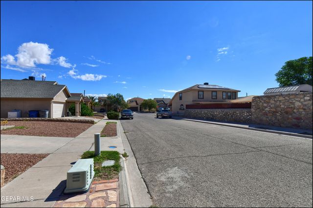 11813 DEER GRASS Circle, El Paso, TX 79936