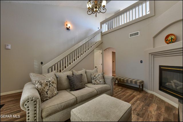 11813 DEER GRASS Circle, El Paso, TX 79936