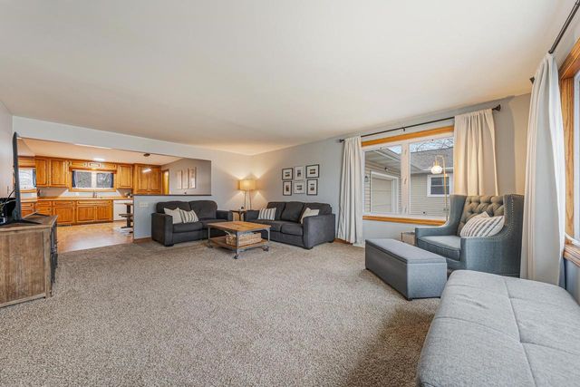 609 W 8TH STREET, Kaukauna, WI 54130