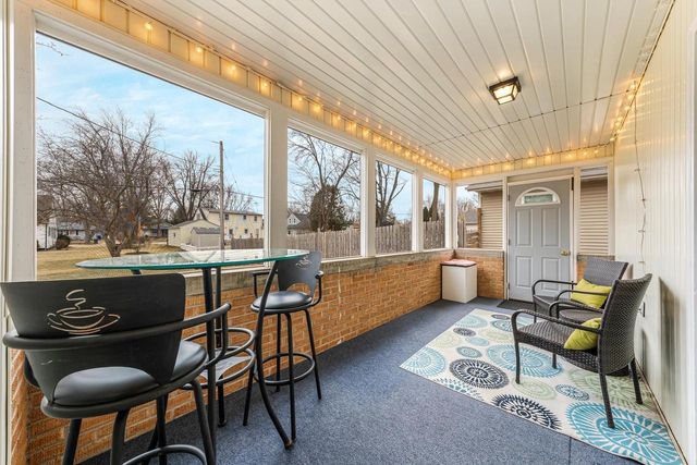 609 W 8TH STREET, Kaukauna, WI 54130