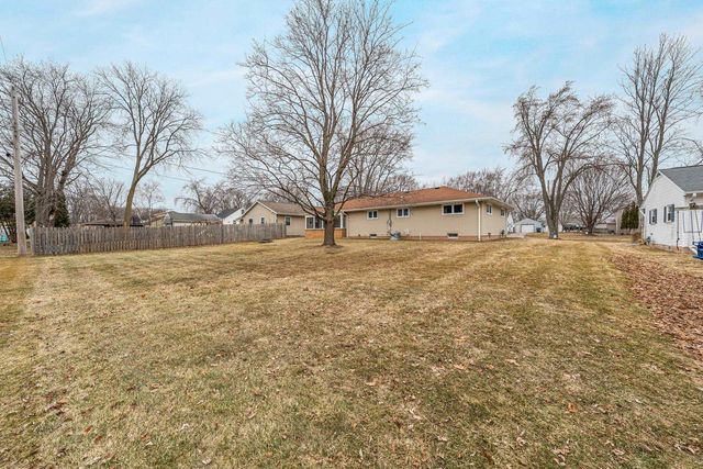 609 W 8TH STREET, Kaukauna, WI 54130