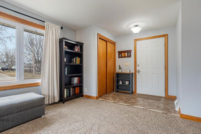 609 W 8TH STREET, Kaukauna, WI 54130