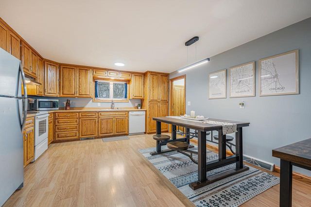 609 W 8TH STREET, Kaukauna, WI 54130