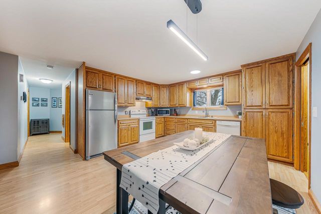 609 W 8TH STREET, Kaukauna, WI 54130