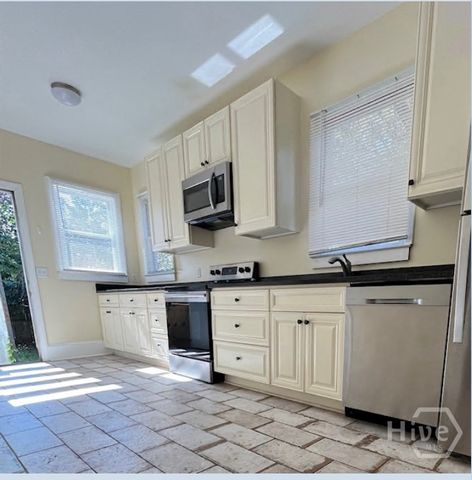 1115 E 32nd Street, Savannah, GA 31404