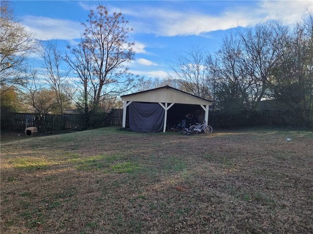 5017 Corinth Drive, Seneca, SC 29678