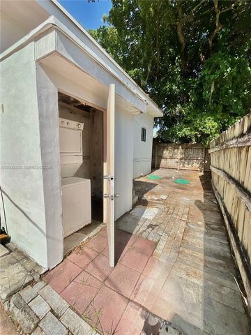 2516 Cleveland St b, Hollywood, FL 33020