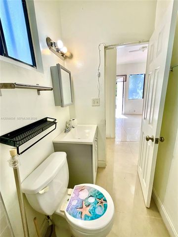 2516 Cleveland St b, Hollywood, FL 33020