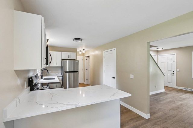 1625 N Page Street, Stoughton, WI 53589