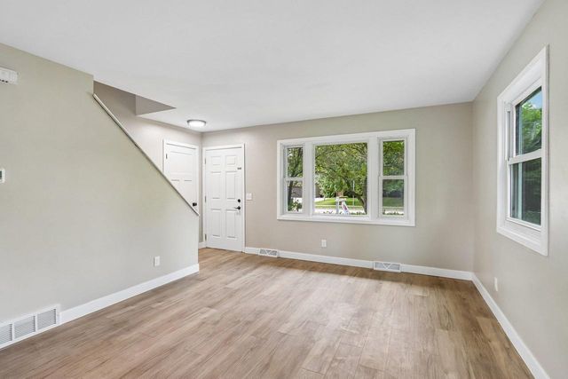1625 N Page Street, Stoughton, WI 53589