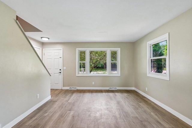 1625 N Page Street, Stoughton, WI 53589