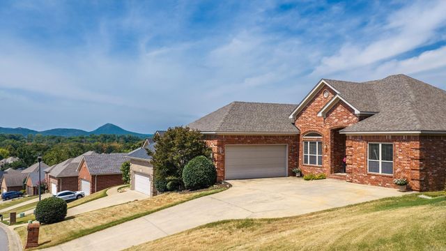 245 Summit Valley Circle, Maumelle, AR 72113