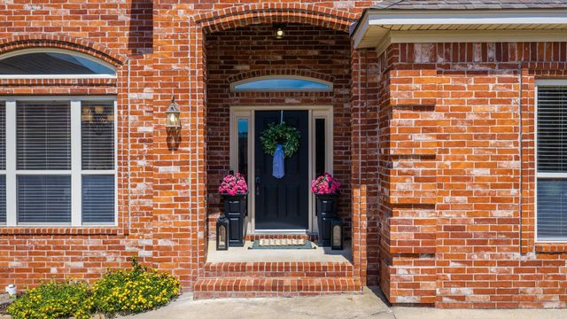 245 Summit Valley Circle, Maumelle, AR 72113