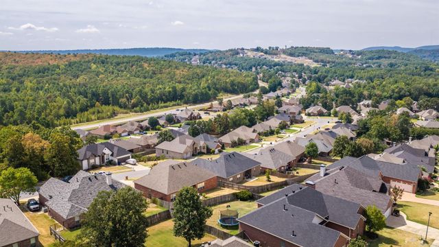245 Summit Valley Circle, Maumelle, AR 72113