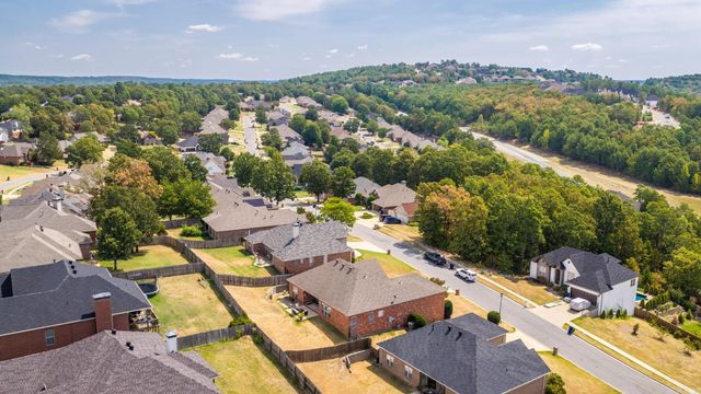 245 Summit Valley Circle, Maumelle, AR 72113