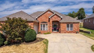 245 Summit Valley Circle, Maumelle, AR 72113