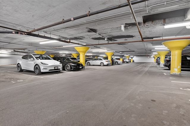 1600 Beacon St 1009, Brookline, MA 02446