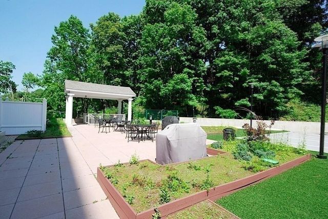 1600 Beacon St 1009, Brookline, MA 02446