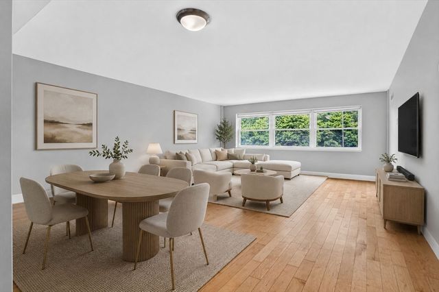 1600 Beacon St 1009, Brookline, MA 02446
