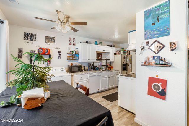 4604 Neil Road APT 164, Reno, NV 89502
