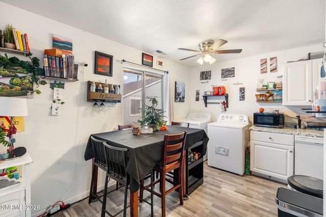 4604 Neil Road APT 164, Reno, NV 89502