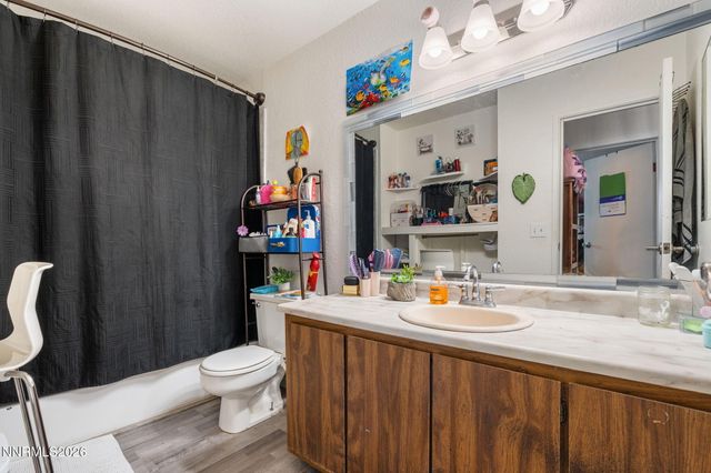 4604 Neil Road APT 164, Reno, NV 89502