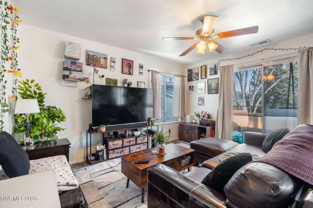 4604 Neil Road APT 164, Reno, NV 89502