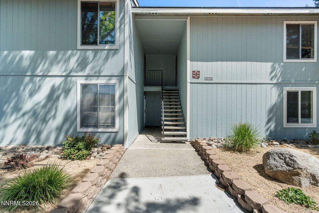 4604 Neil Road APT 164, Reno, NV 89502