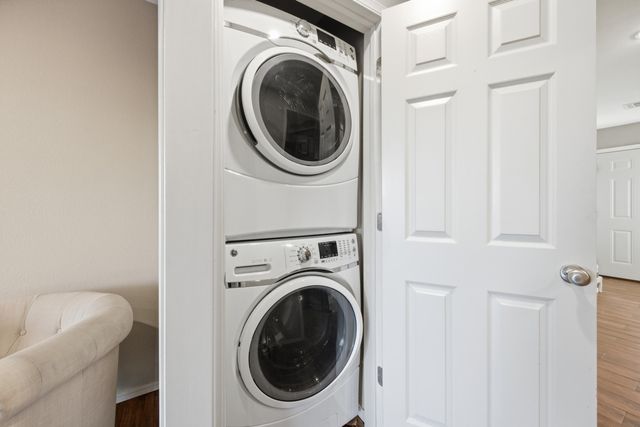 31990 S 624 Place H11, Grove, OK 74344