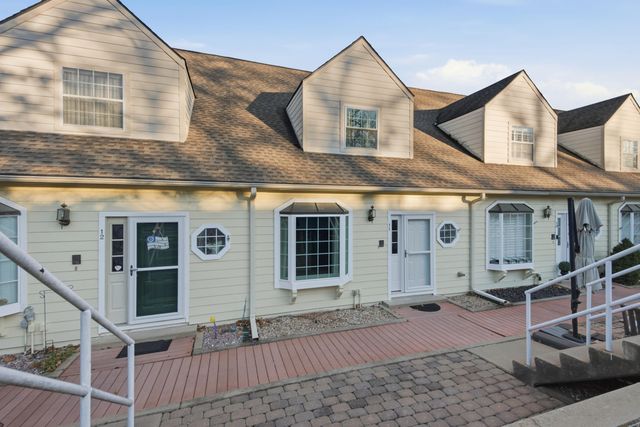 31990 S 624 Place H11, Grove, OK 74344