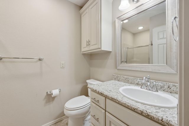 31990 S 624 Place H11, Grove, OK 74344