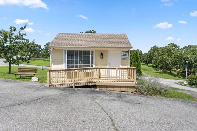 31990 S 624 Place H11, Grove, OK 74344