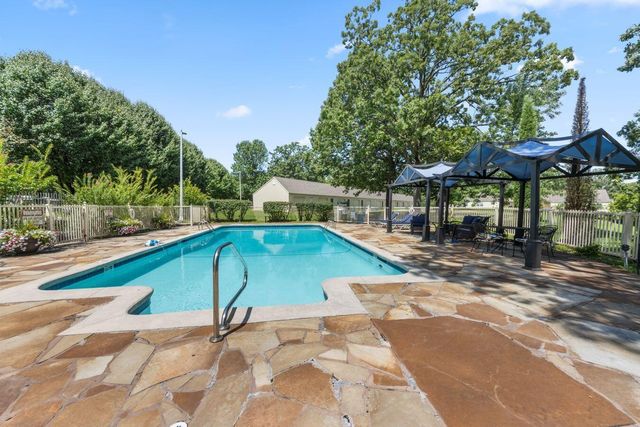 31990 S 624 Place H11, Grove, OK 74344