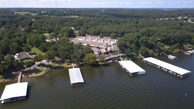 31990 S 624 Place H11, Grove, OK 74344