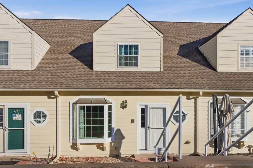 31990 S 624 Place H11, Grove, OK 74344