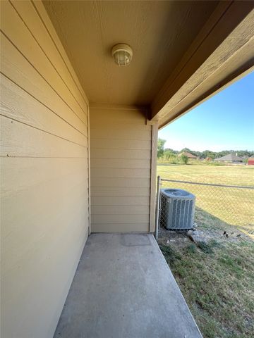 117 Sunburst Court, Weatherford, TX 76087