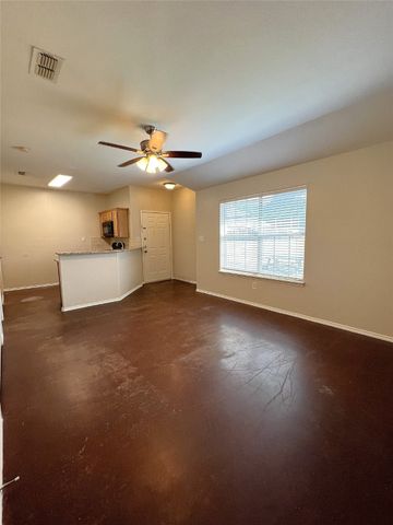 117 Sunburst Court, Weatherford, TX 76087