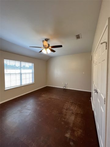 117 Sunburst Court, Weatherford, TX 76087