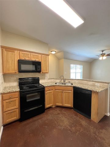 117 Sunburst Court, Weatherford, TX 76087