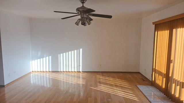 4951 Crest Court, Country Club Hills, IL 60478