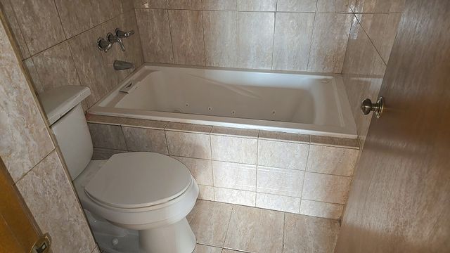 4951 Crest Court, Country Club Hills, IL 60478
