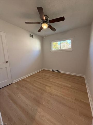 5340 Hanyen DR, Norfolk, VA 23502