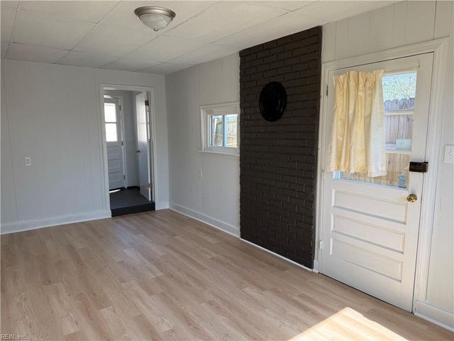 5340 Hanyen DR, Norfolk, VA 23502