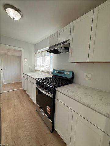 5340 Hanyen DR, Norfolk, VA 23502