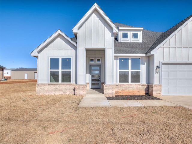 1922 Olive Avenue, Tuttle, OK 73089