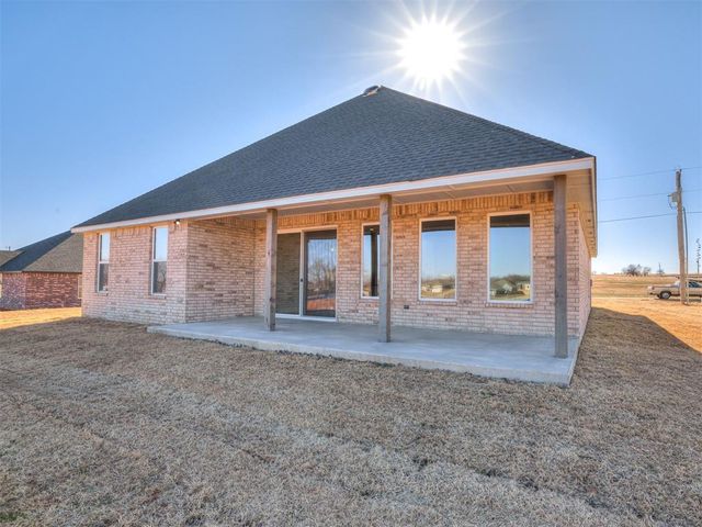 1922 Olive Avenue, Tuttle, OK 73089